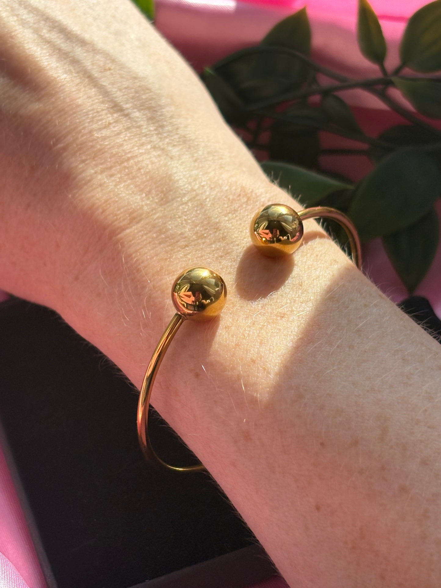Simple ball style stainless steel bangle / water resistant/ tarnish resistant