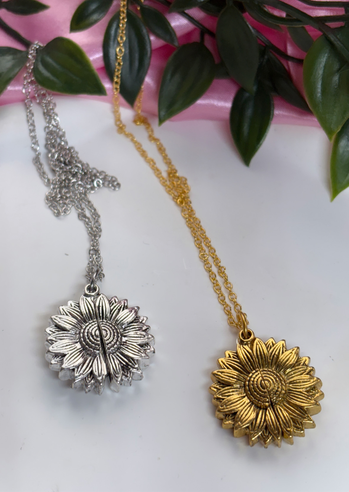 Stainless steel sunflower necklace with heart centre / waterproof / tarnish resistant