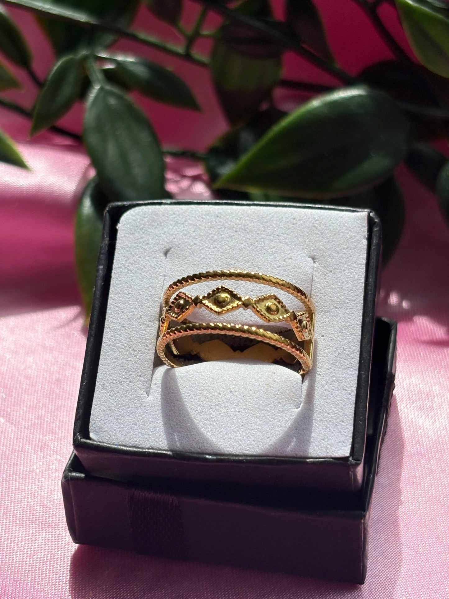 Geometric retro stainless steel ring / tarnish resistant / water resistant