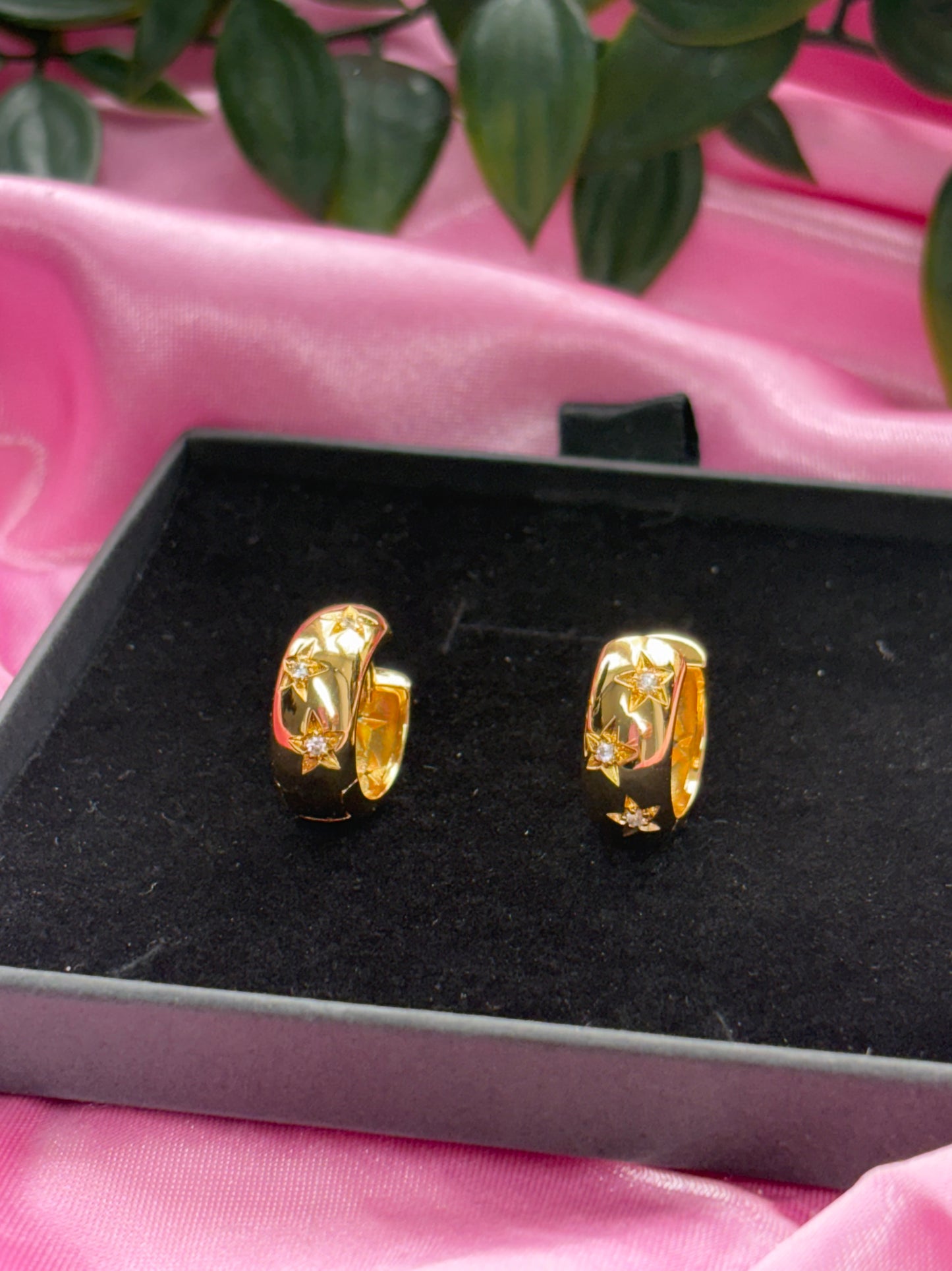 Chunky star Huggie hoops / silver & gold stainless steel / tarnish resistant