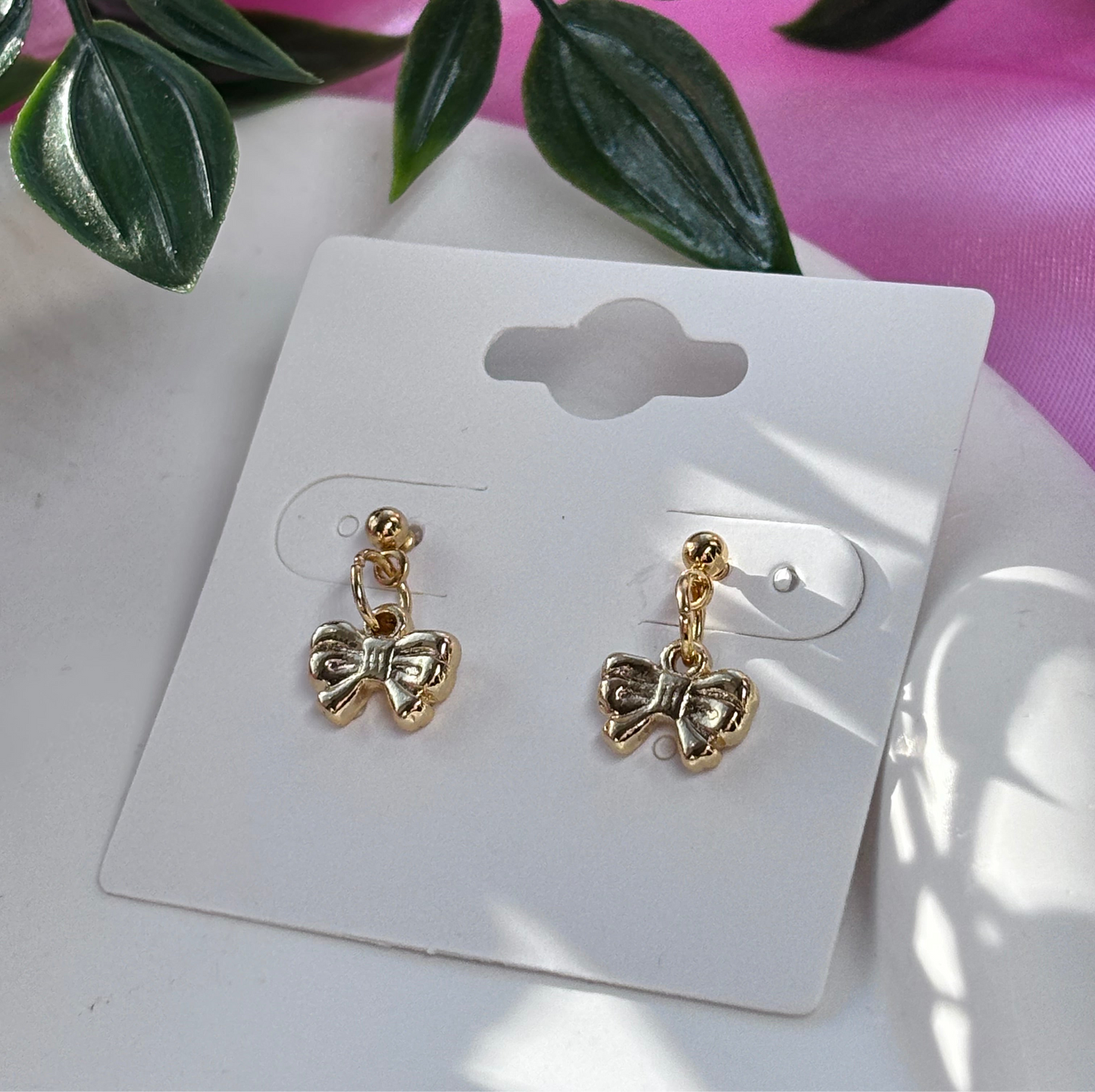 Bow dangly stud earring 18k gold plated