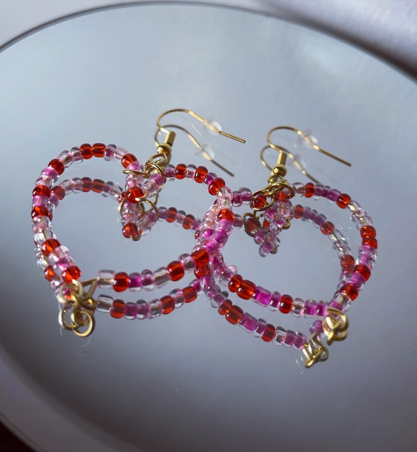 Beaded heart hook / dangly earrings | valentines hearts | galentines gifts | dangly earrings