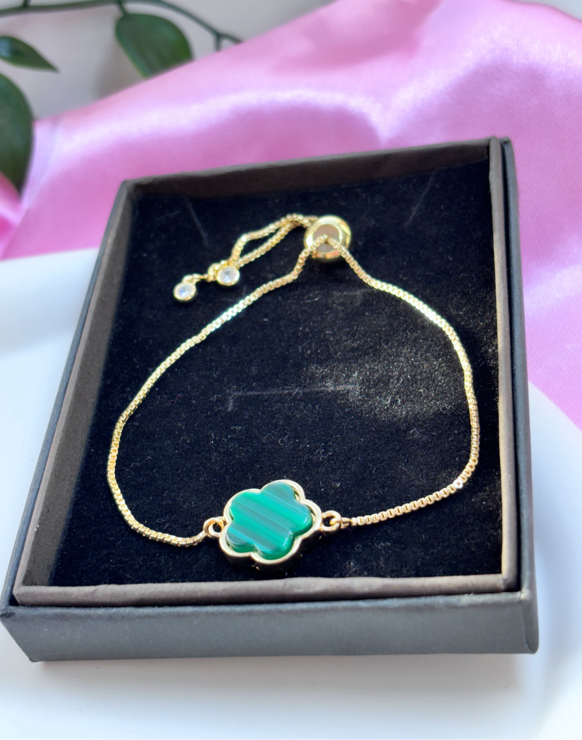 Clover leaf 18k gold plated non tarnishing adjustable bracelet | women’s jewellery | lucky clover leaf bracelet