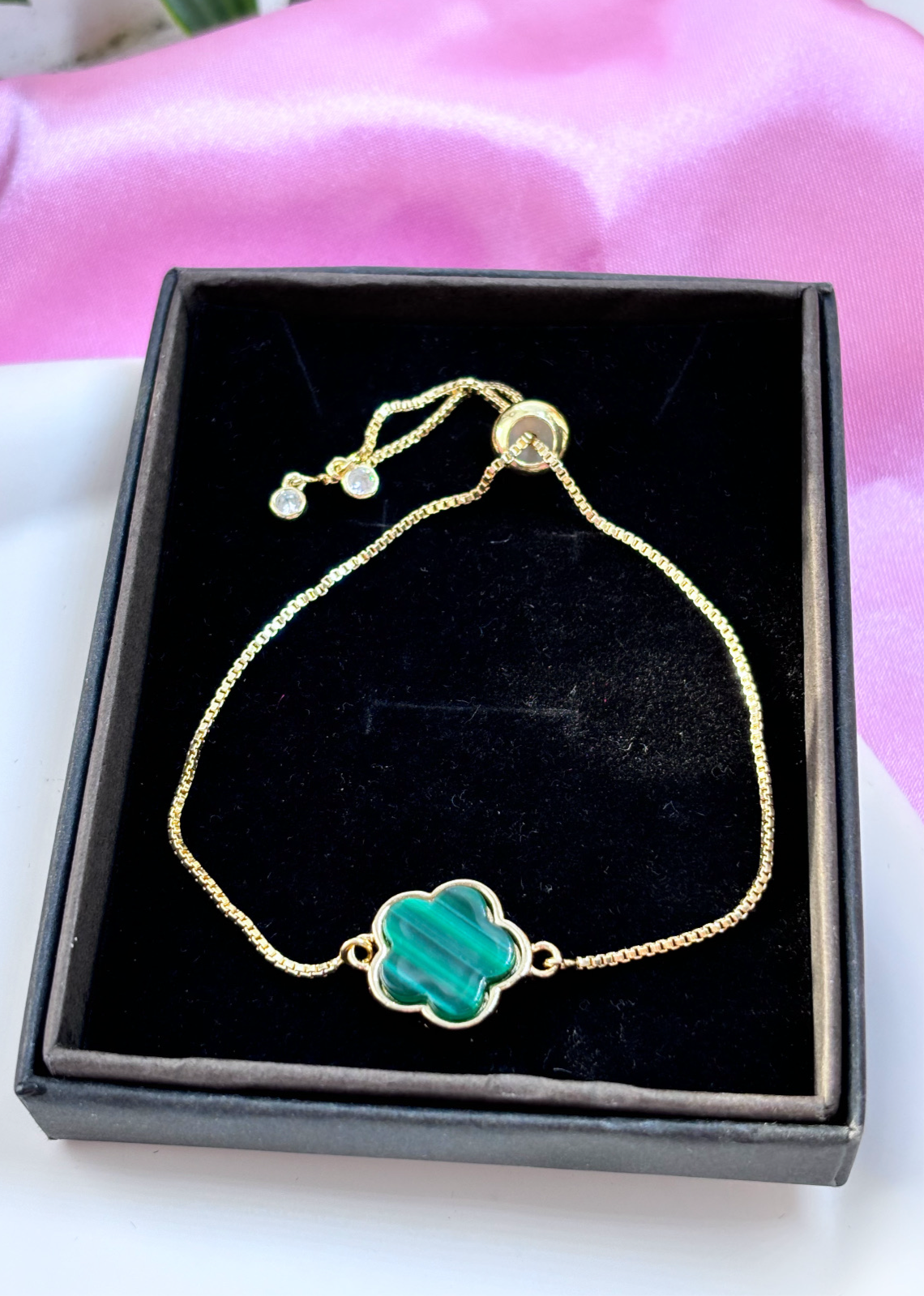 Clover leaf 18k gold plated non tarnishing adjustable bracelet | women’s jewellery | lucky clover leaf bracelet