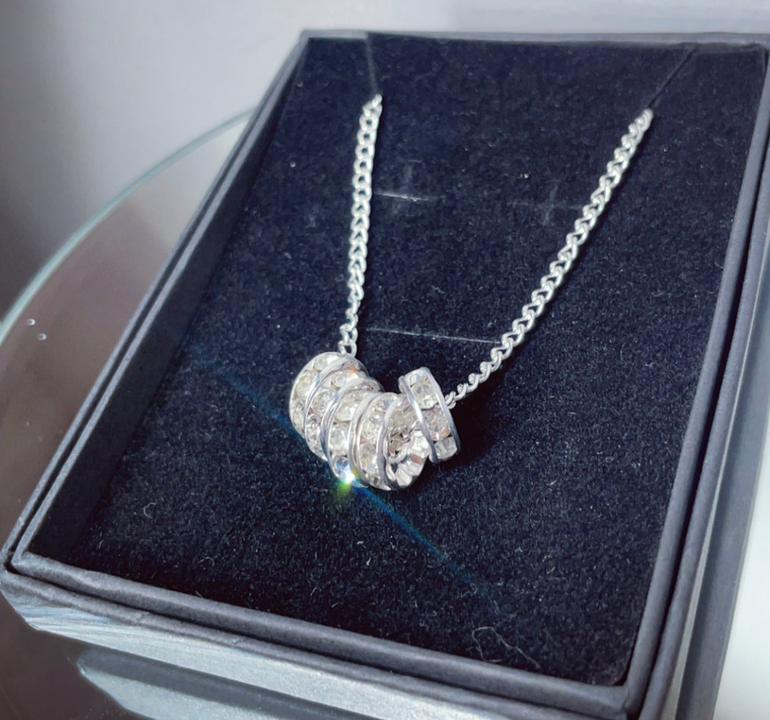Fidget spinning necklace | diamanté fidget necklace | gifts for mum | Christmas gifts for women | fidget jewellery