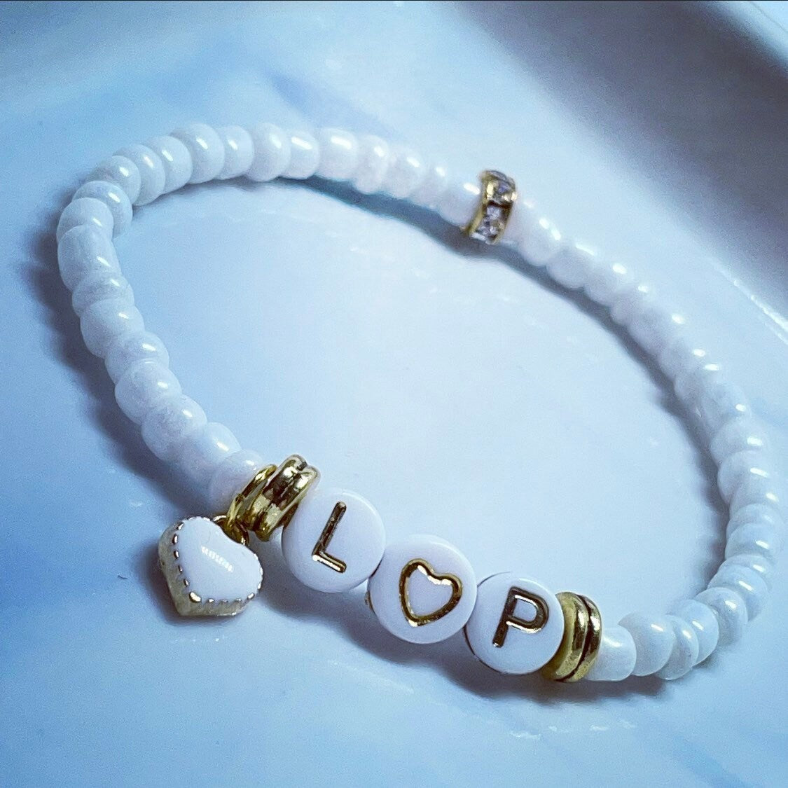 Bright white Pearl glass seed bead personalised bracelet with heart charm