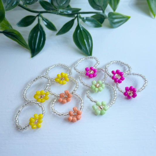 Beaded spring flower rings | beaded rings for children and adults