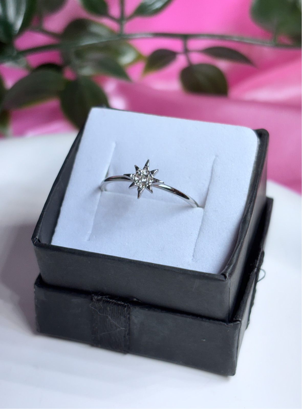 Adjustable stainless steel diamanté star rings gold/silver