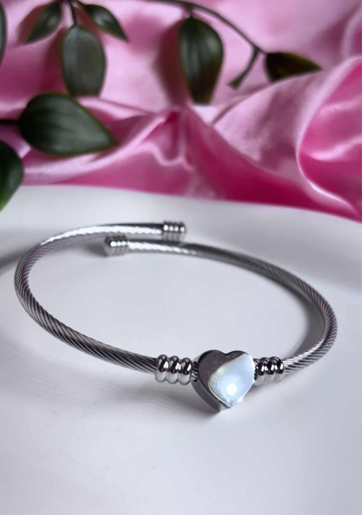 Simple heart design bangle adjustable stainless steel tarnish resistant