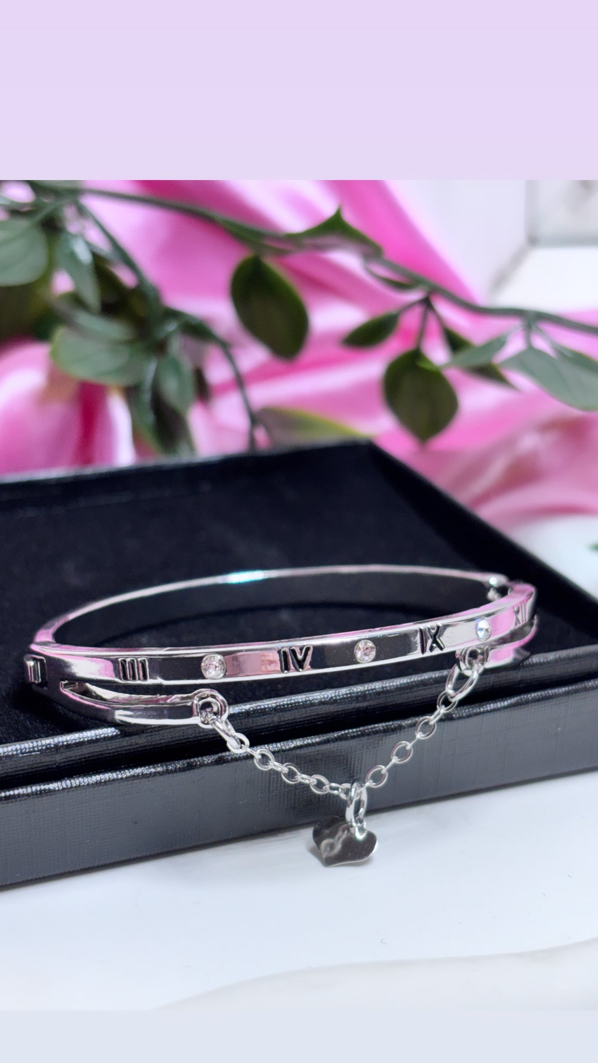 Roman numerals heart chain bangle