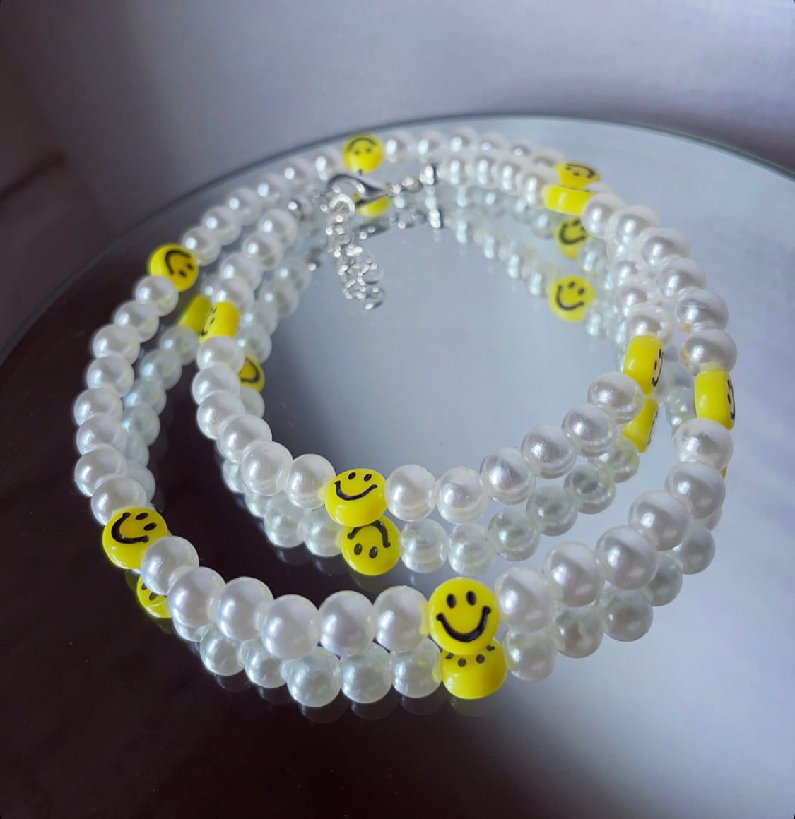 Smiley & pearl beaded necklace