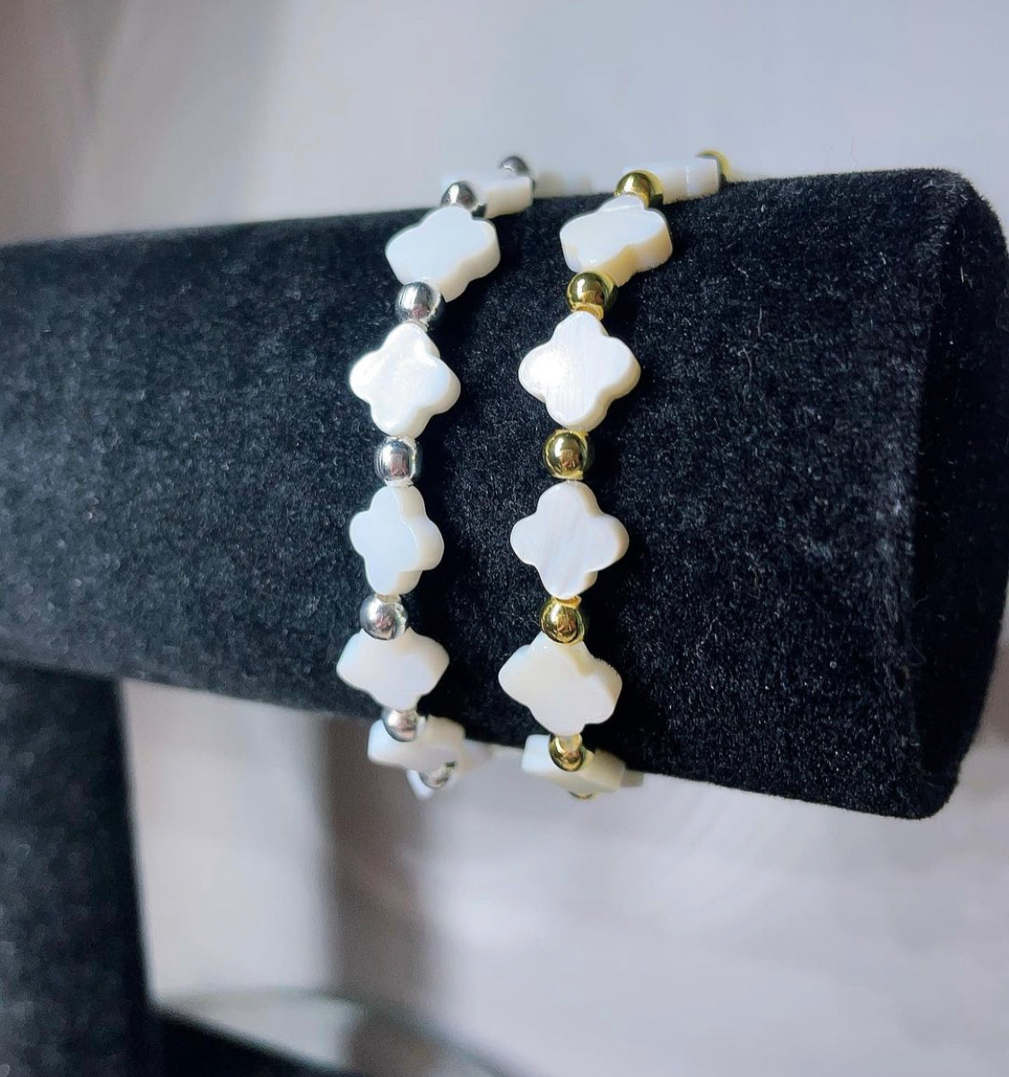 18k gold filled clover bracelet in newest Mother of Pearl