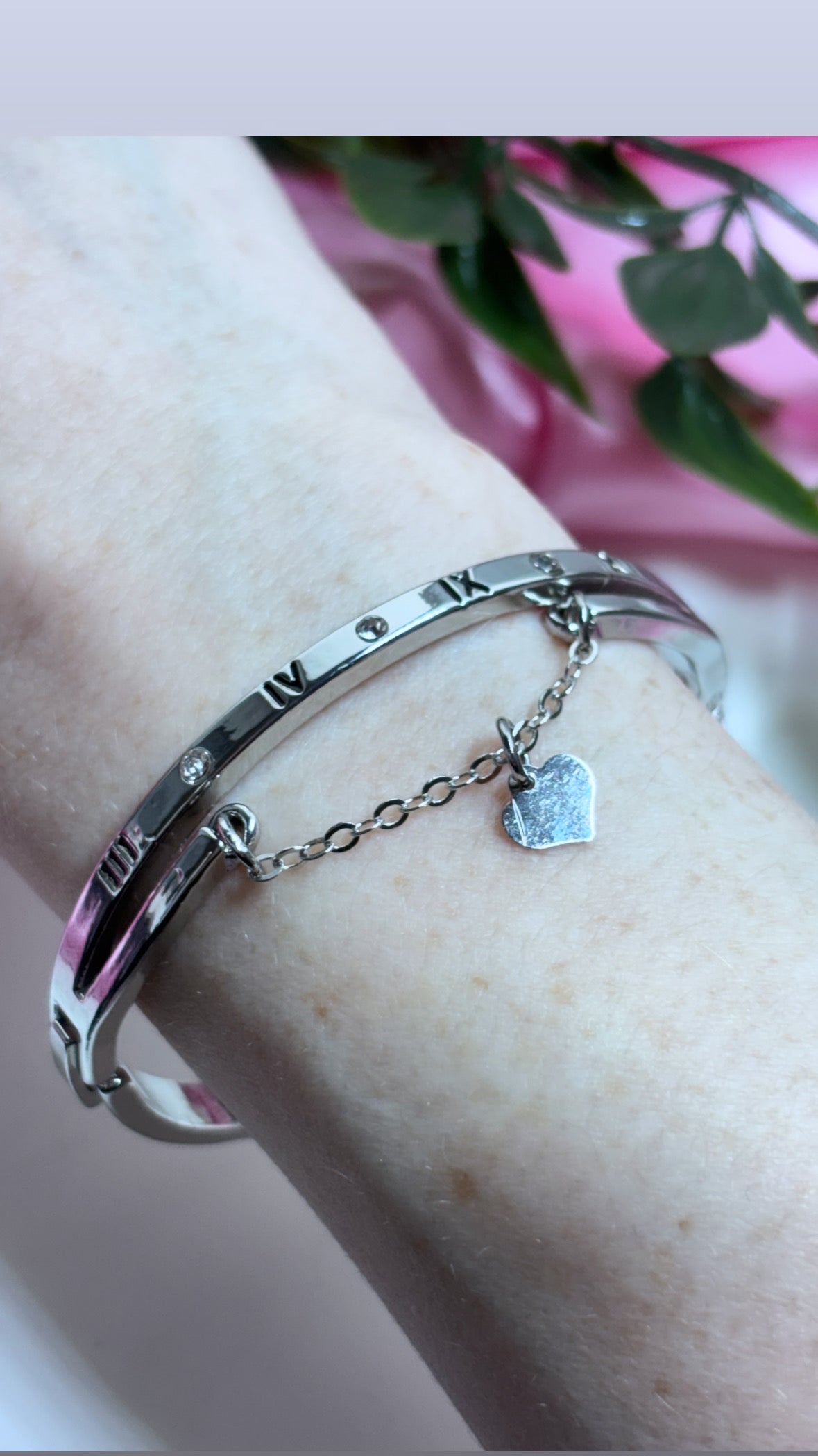 Roman numerals heart chain bangle